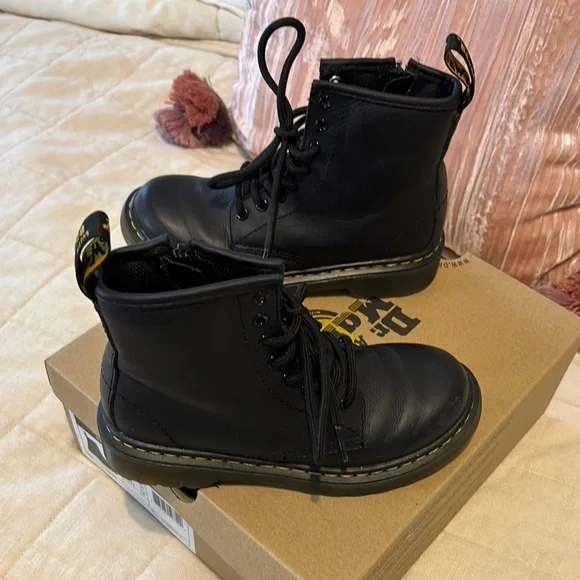 Kids Dr. Martens Boots - Picture 5 of 5